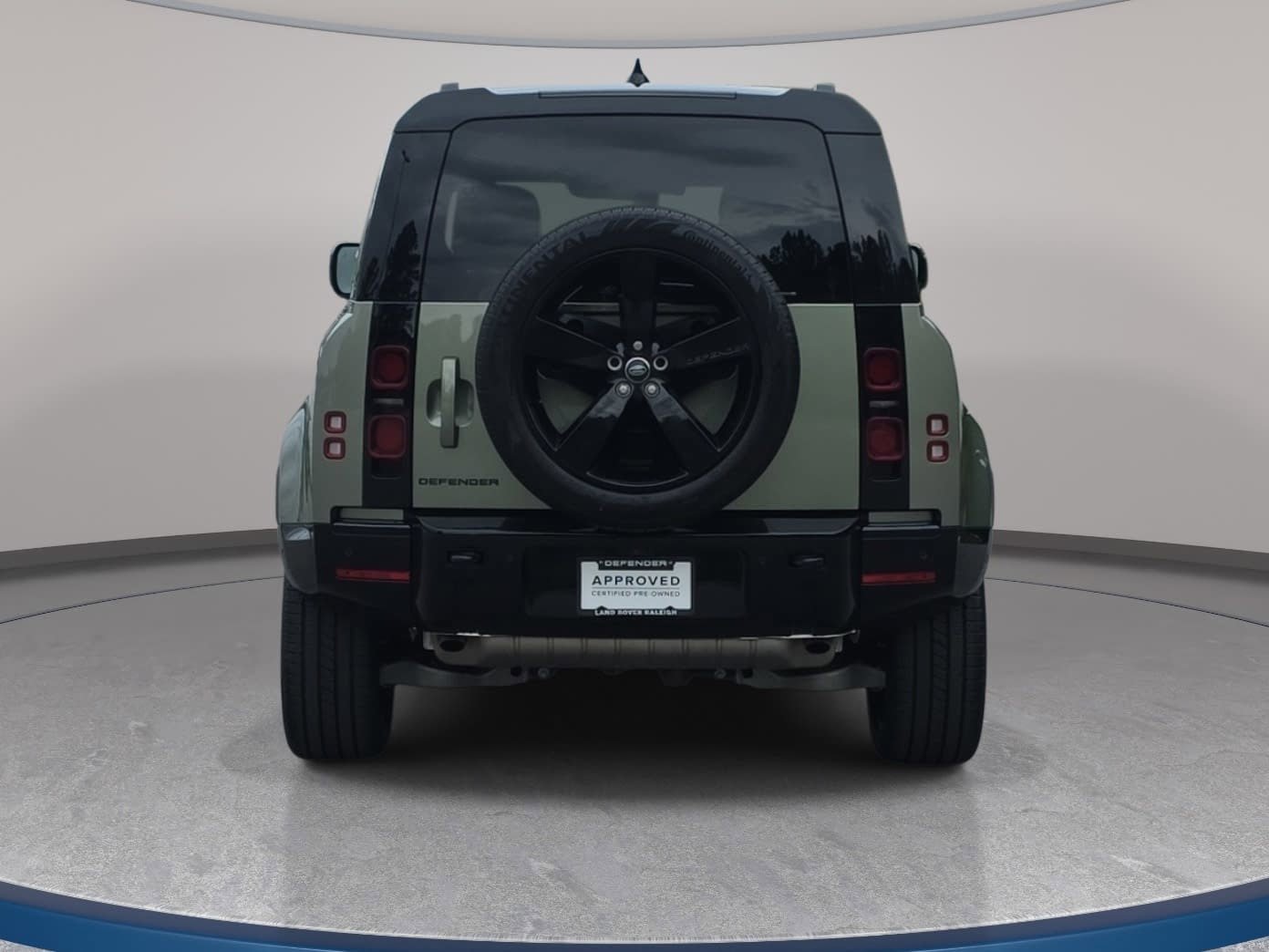 Certified 2024 Land Rover Defender 110 X-Dynamic SE AWD/4WD image 6