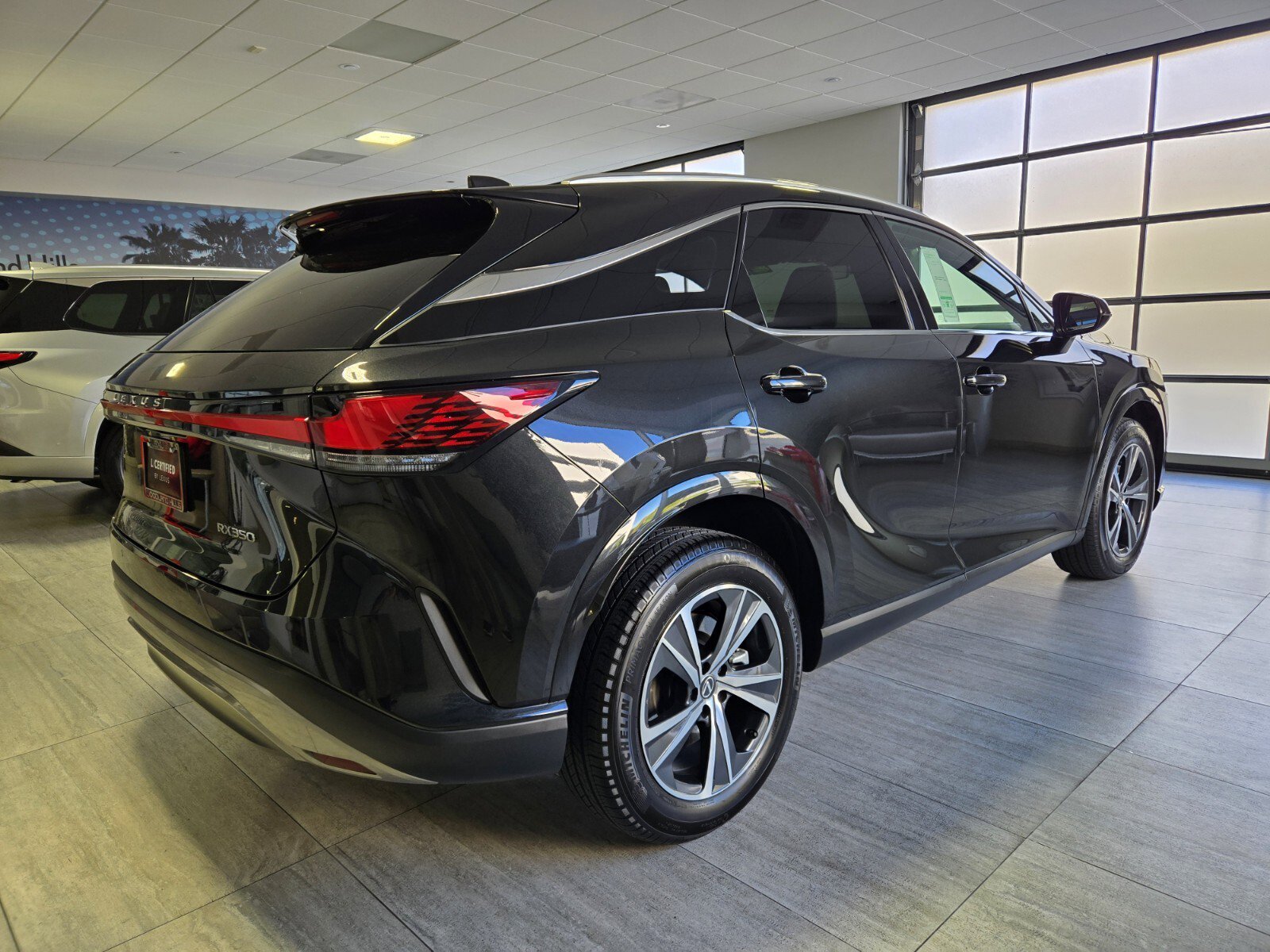 Certified 2025 Lexus RX 350 FWD image 6