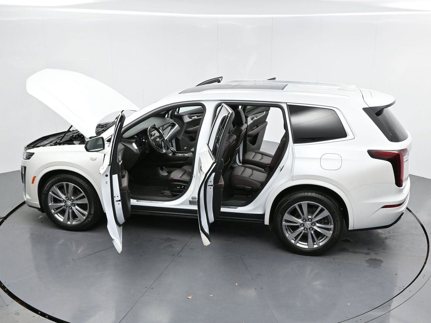 Certified 2024 Cadillac XT6 Premium Luxury image 40