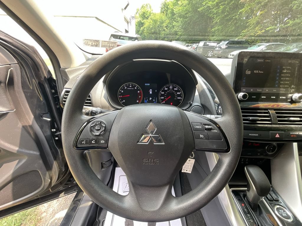Used 2022 Mitsubishi Eclipse Cross LE AWD/4WD image 15