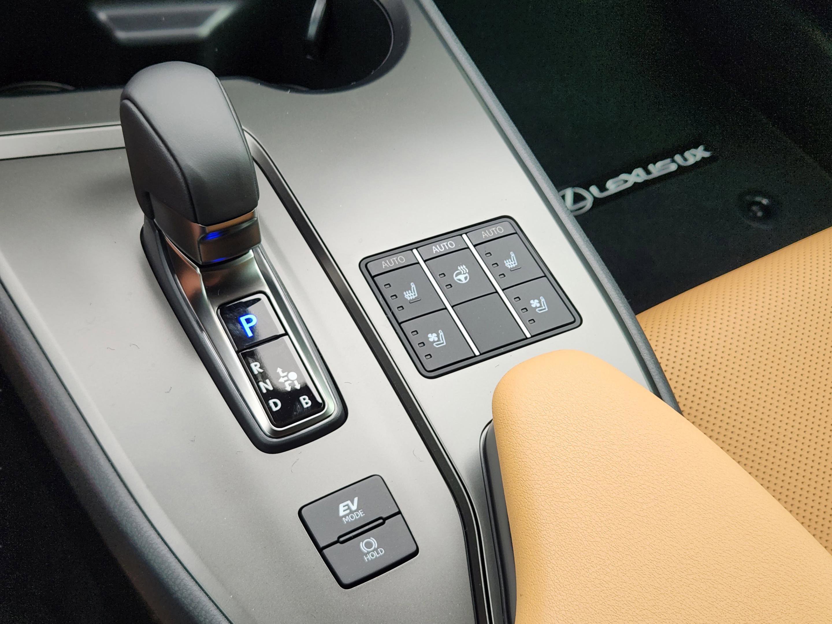 New 2026 Lexus UX 300h FWD image 12