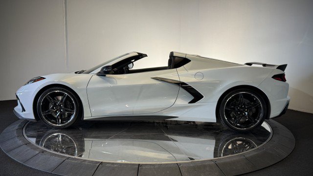 Used 2024 Chevrolet Corvette Stingray Premium Cpe w/ Z51 Performance Package RWD image 22