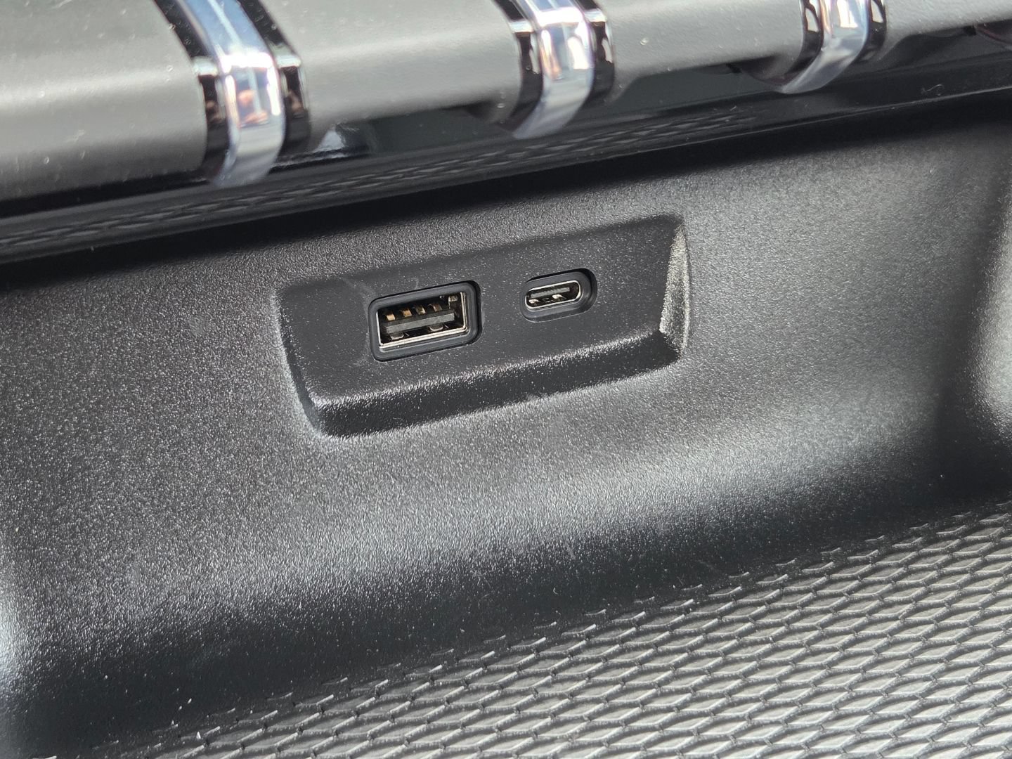 New 2026 GMC Terrain AT4 w/ Technology Package II AWD/4WD image 34