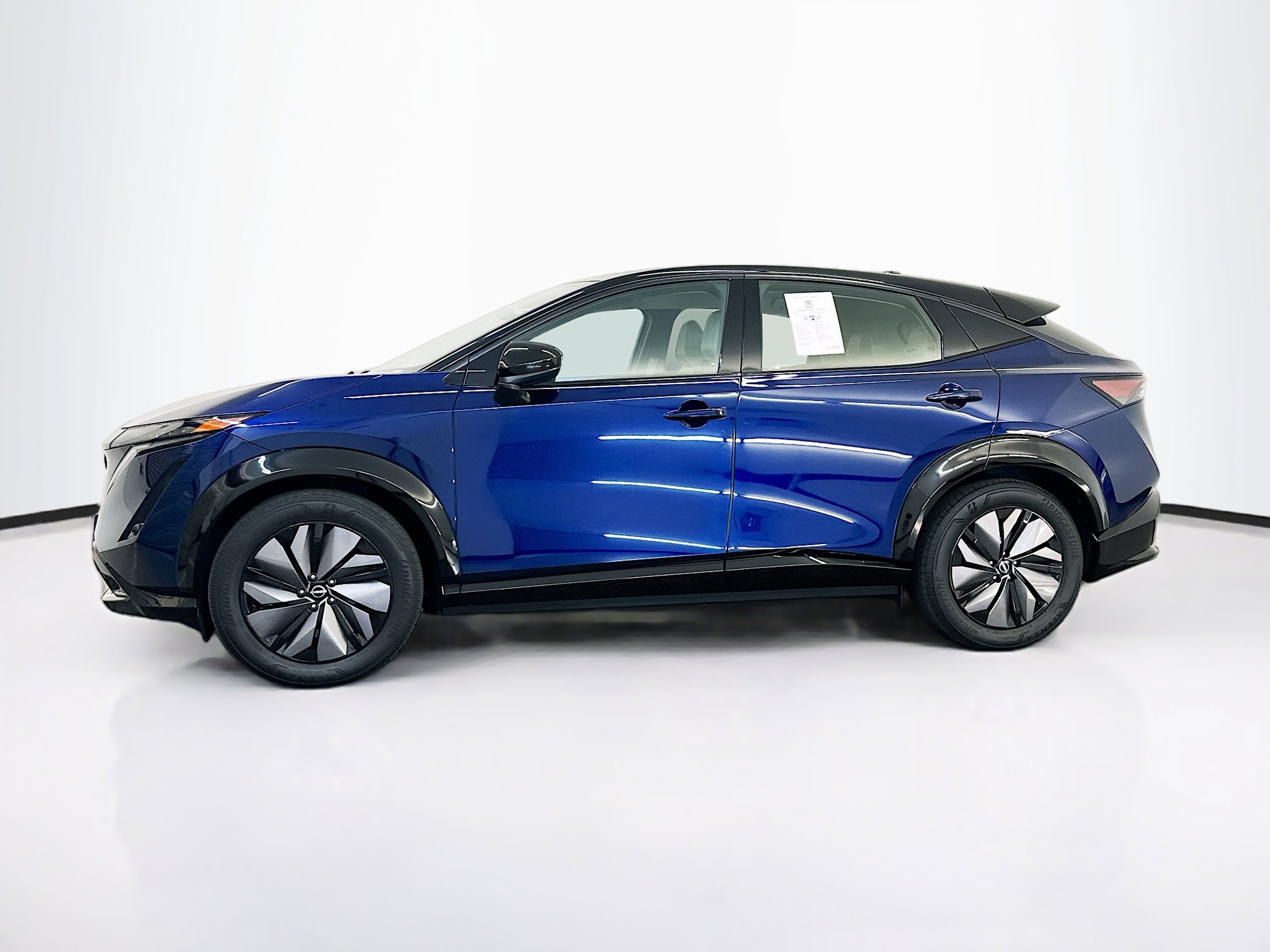 Used 2024 Nissan Ariya AWD image 4