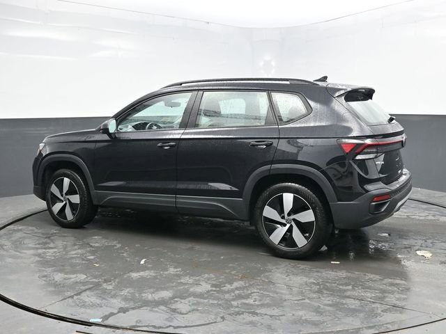 Used 2025 Volkswagen Taos S image 4