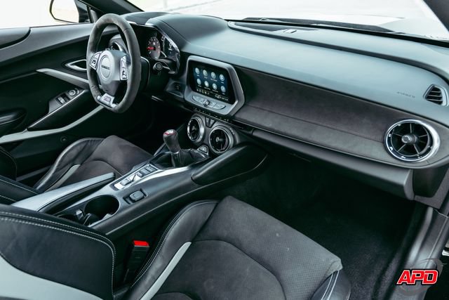 Used 2022 Chevrolet Camaro SS RWD image 27