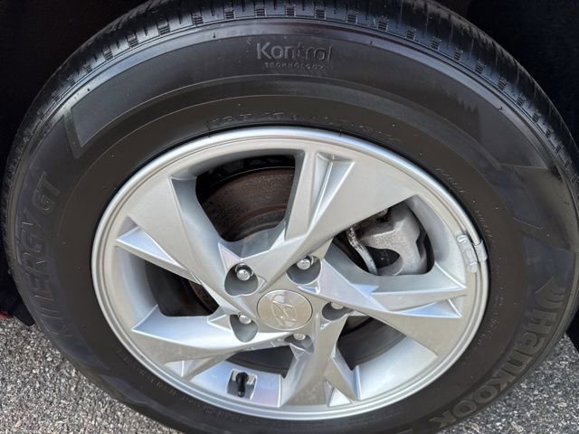 Certified 2023 Hyundai Elantra SE image 8