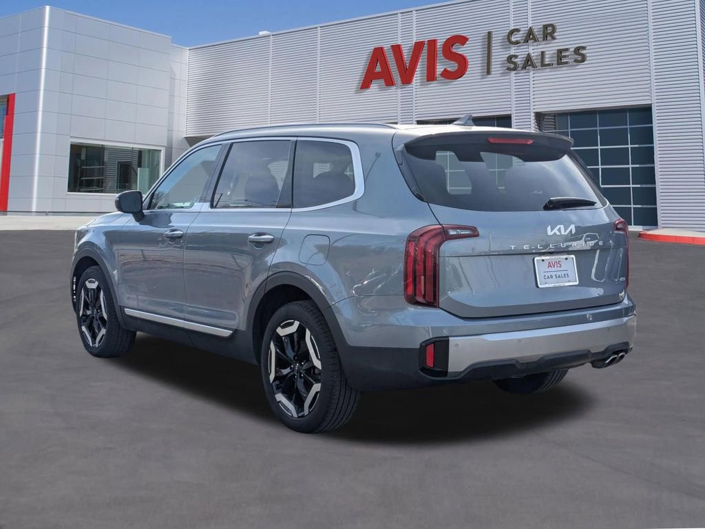 Used 2025 Kia Telluride S image 9