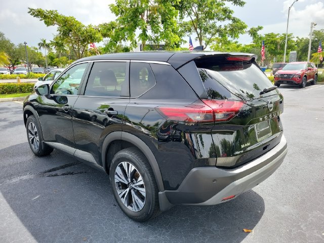 Used 2023 Nissan Rogue SV FWD image 6