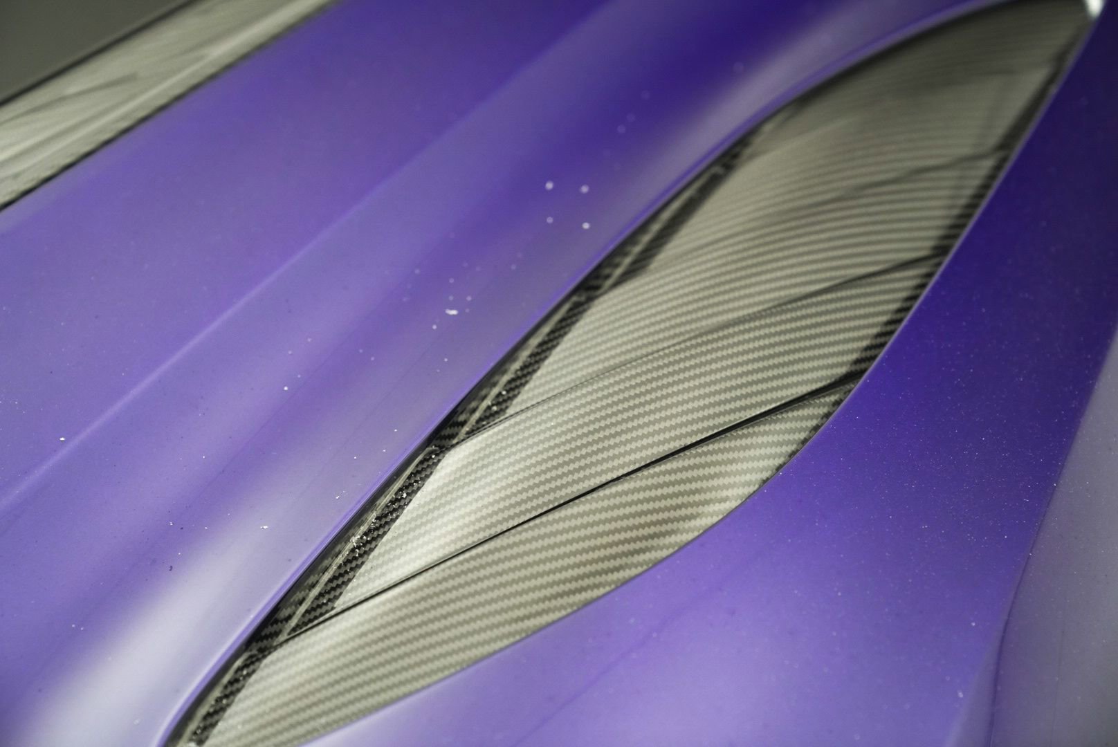 Used 2023 Aston Martin DBS Coupe image 5