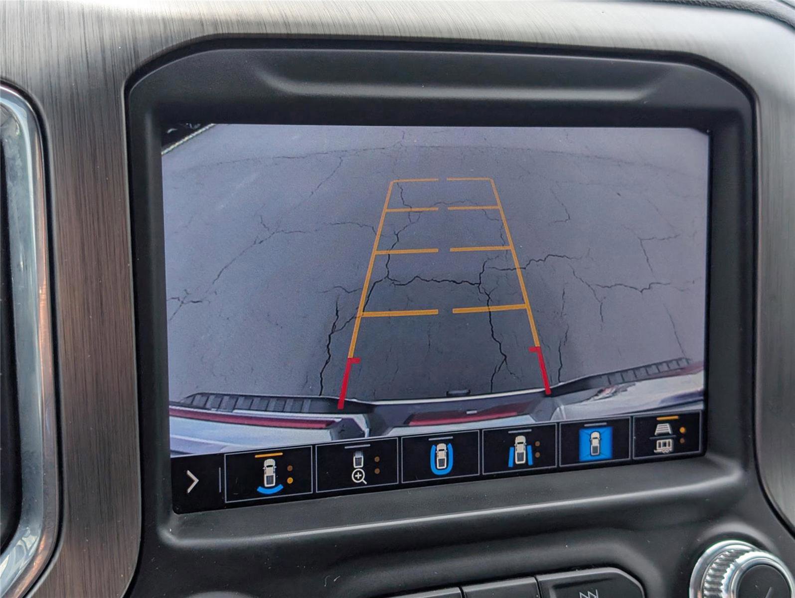 Used 2020 GMC Sierra 2500 Denali w/ Denali Ultimate Package image 18