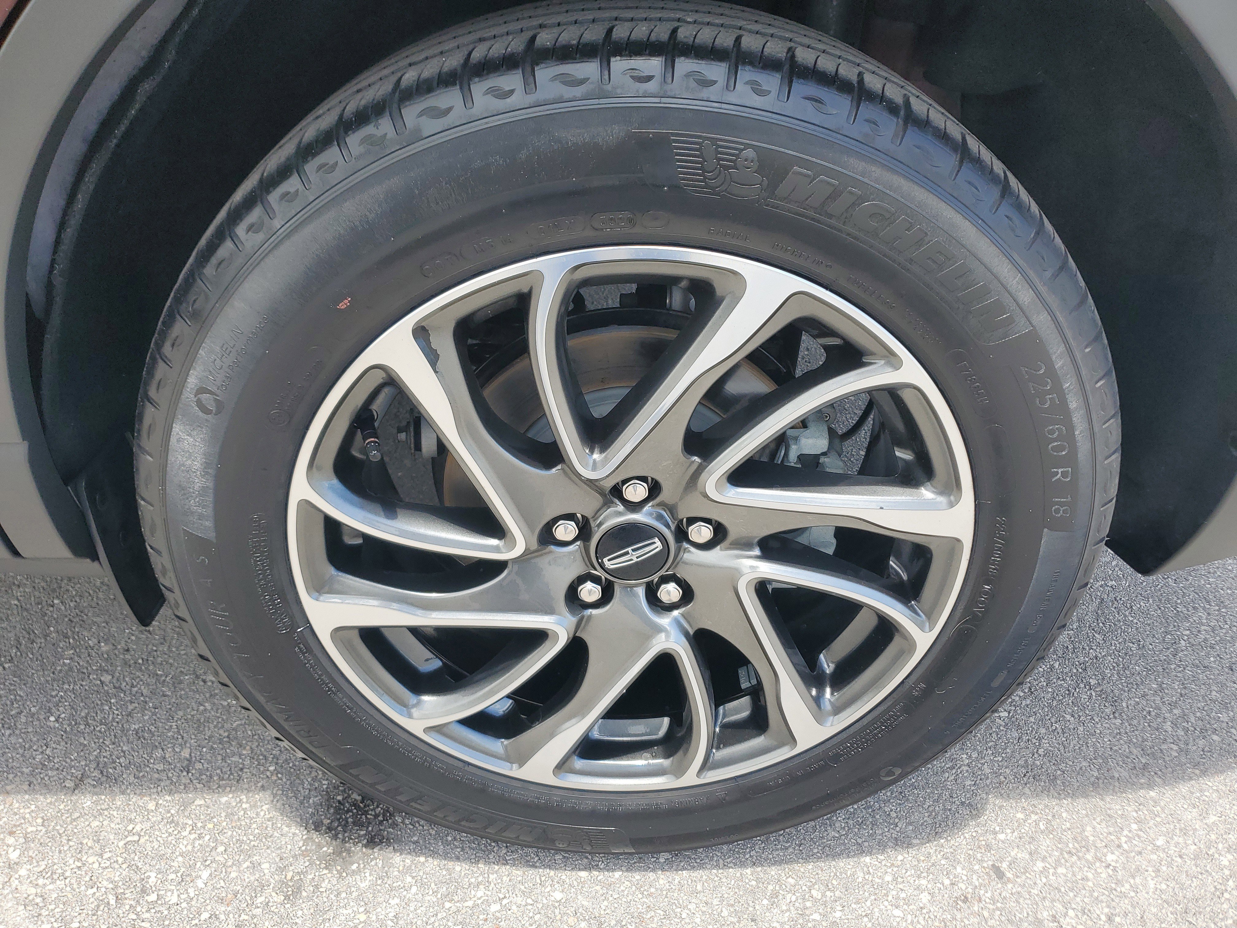 Used 2021 Lincoln Corsair FWD image 28