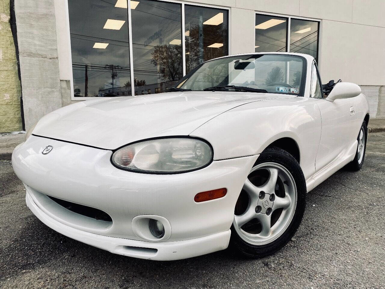 Used 2000 MAZDA MX-5 Miata LS image 1