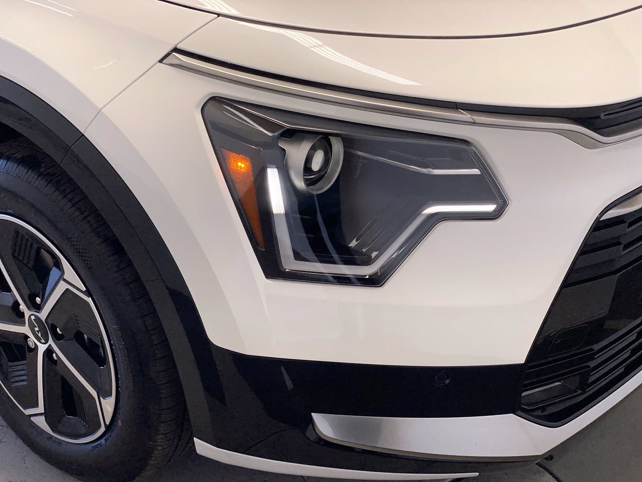 New 2026 Kia Niro FWD image 11