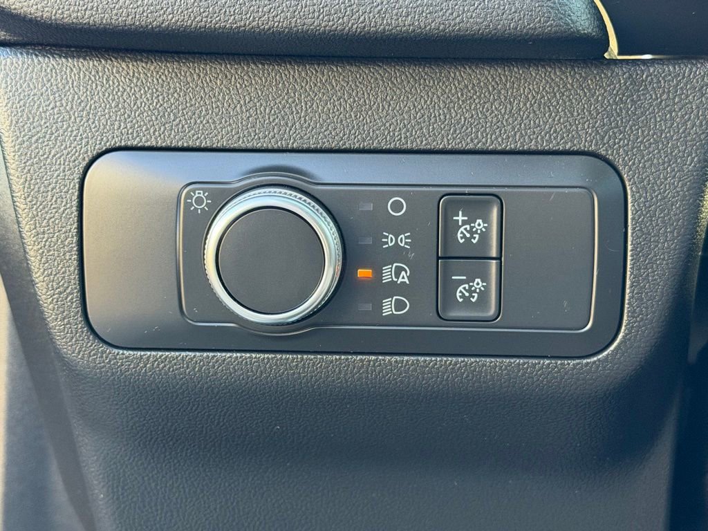 Used 2021 Ford Escape SE w/ Cold Weather Package image 29