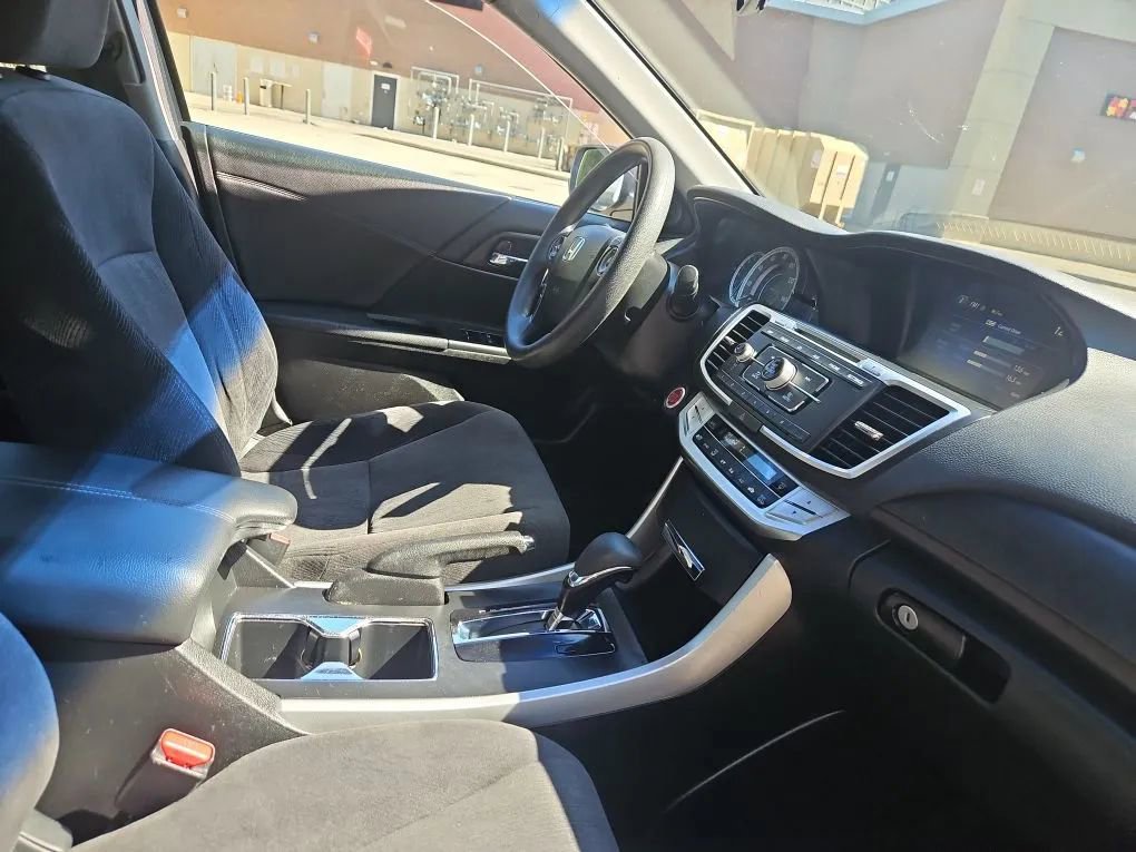 Used 2013 Honda Accord EX image 10