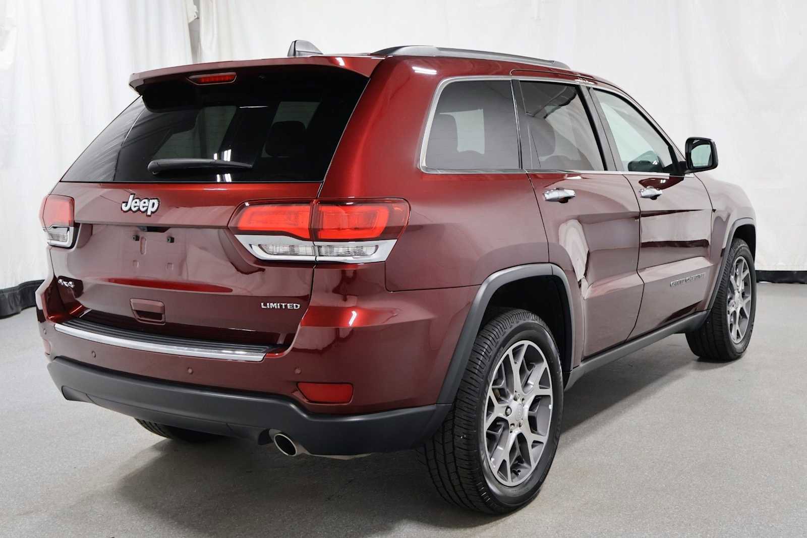 Used 2020 Jeep Grand Cherokee Limited w/ Luxury Group II AWD/4WD image 9