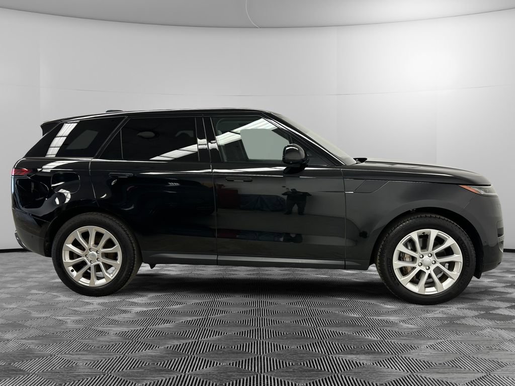 Used 2023 Land Rover Range Rover Sport SE AWD/4WD image 5