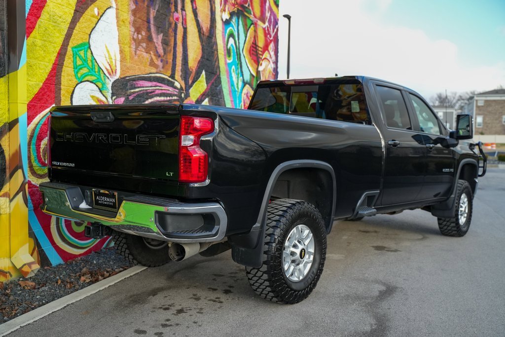 Used 2022 Chevrolet Silverado 2500 LT w/ Convenience Package image 6