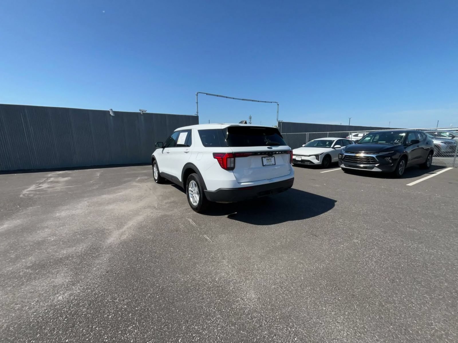Used 2026 Ford Explorer Active AWD/4WD image 10