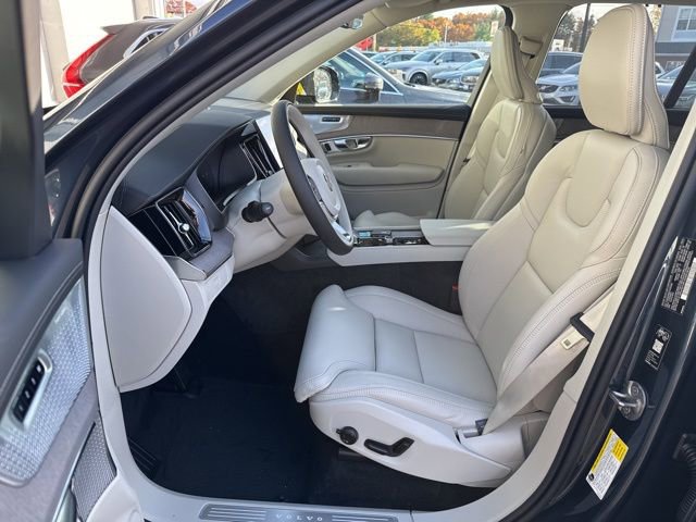 New 2026 Volvo XC90 B6 Ultra w/ Protection Package image 11