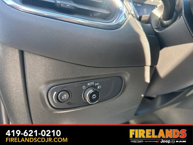 Used 2023 Chevrolet Equinox LT image 19