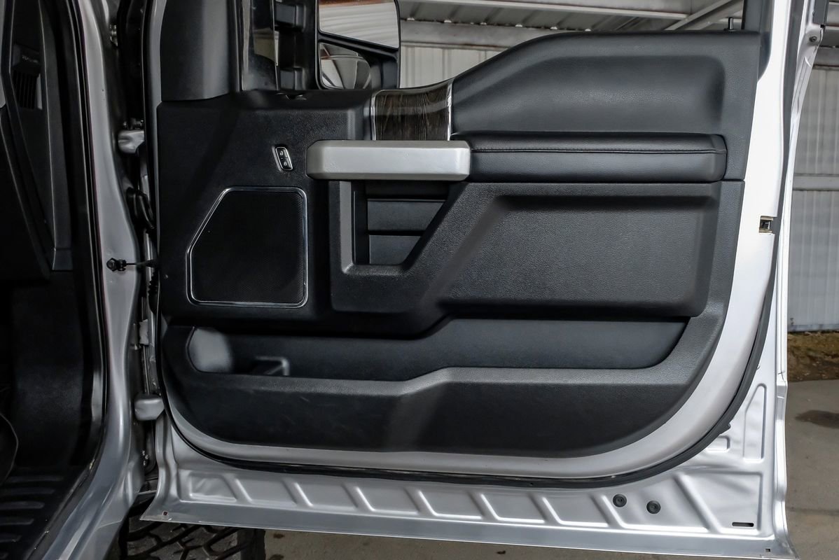 Used 2020 Ford F250 Lariat w/ Lariat Ultimate Package image 45