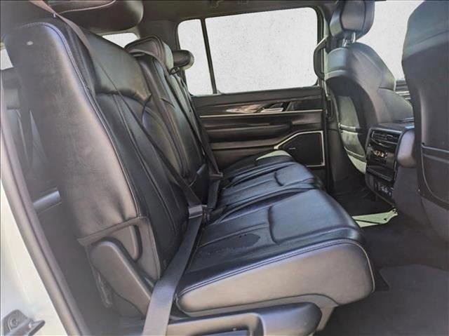 Used 2022 Jeep Wagoneer Series II image 17