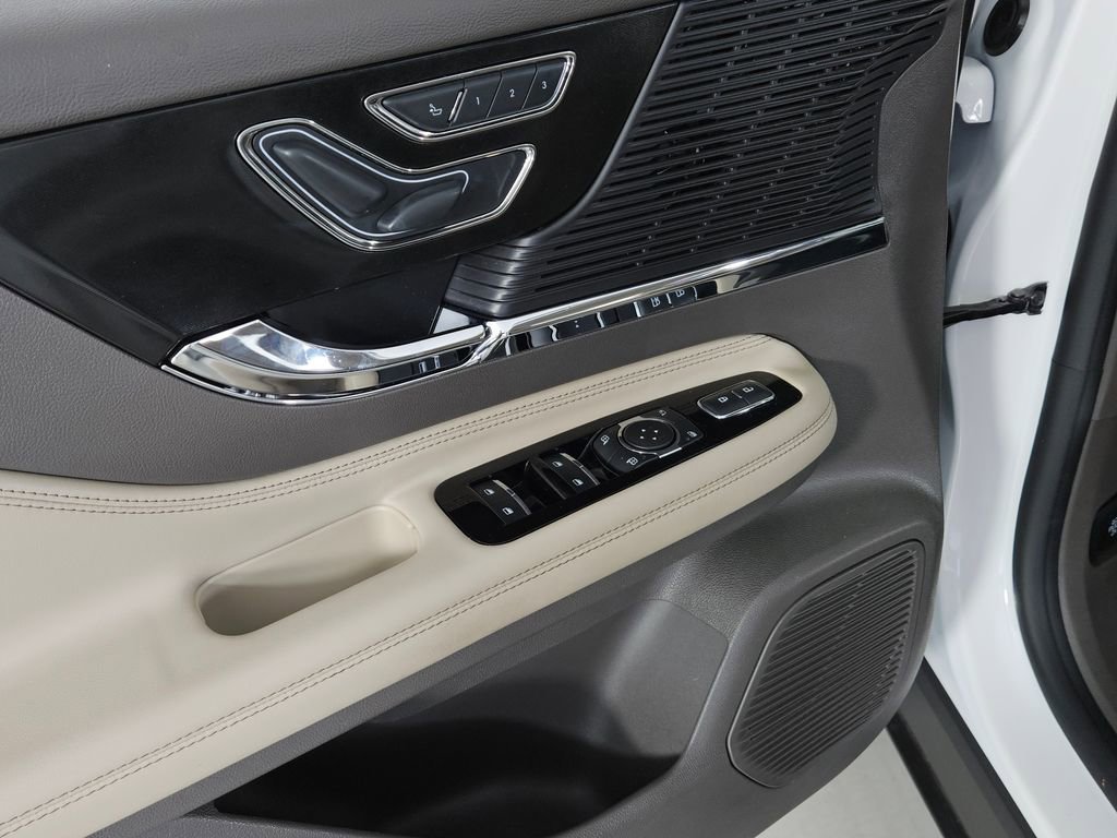 Used 2022 Lincoln Corsair Standard image 12