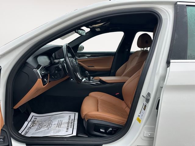 Used 2022 BMW 530i w/ Convenience Package RWD image 9