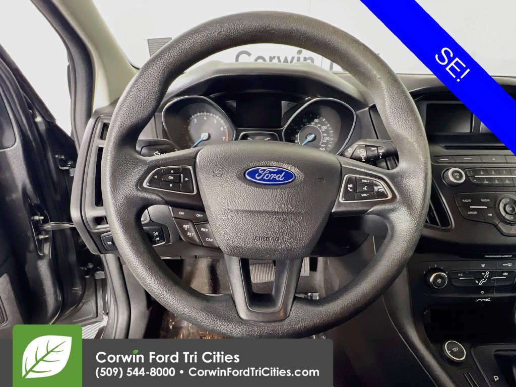 Used 2015 Ford Focus SE FWD image 8