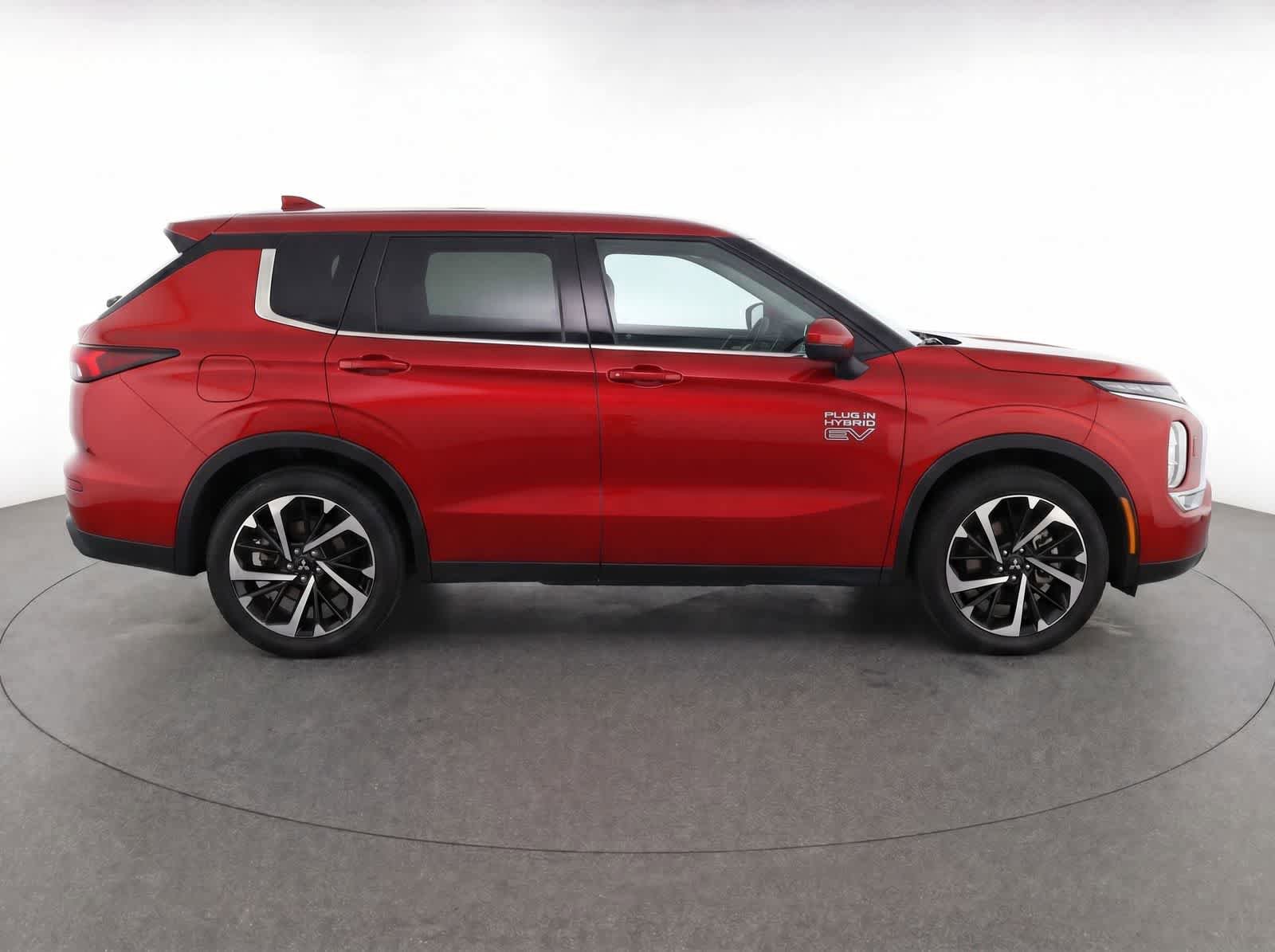 Used 2025 Mitsubishi Outlander SE AWD/4WD image 8