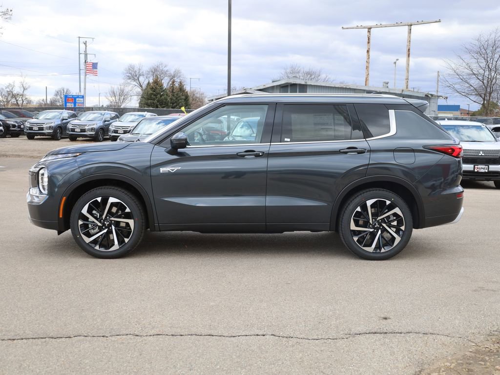 New 2025 Mitsubishi Outlander SE image 6