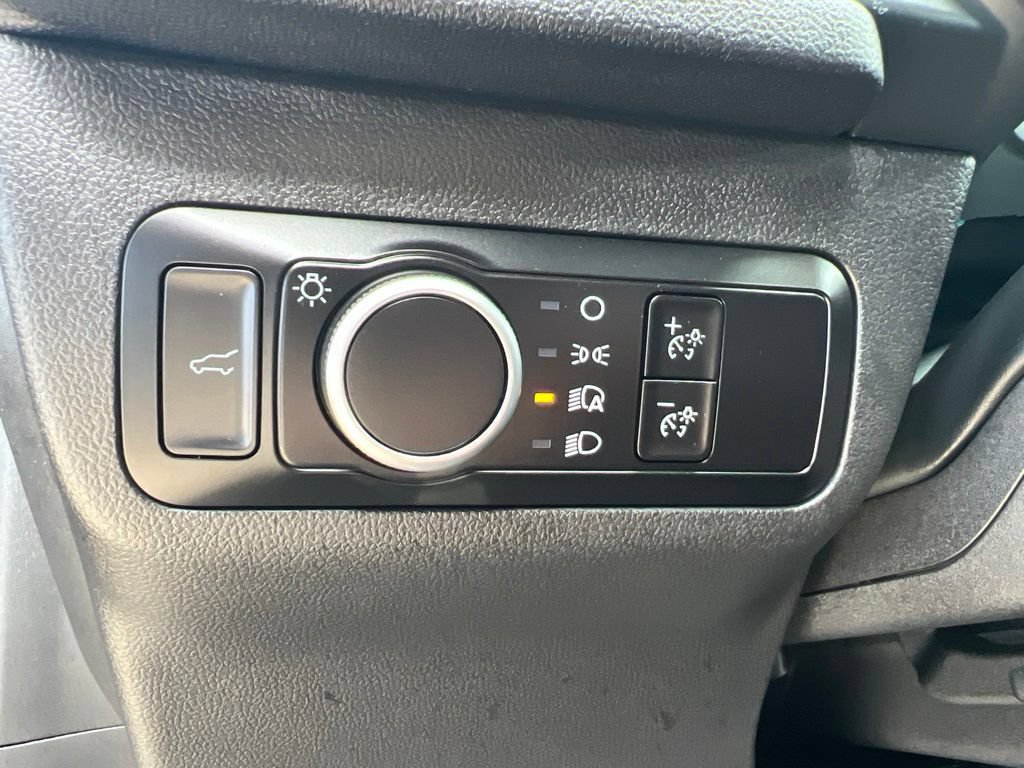 Used 2025 Ford Escape ST-Line w/ Tech Pack #1 FWD image 26