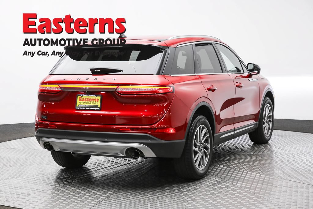 Used 2022 Lincoln Corsair FWD w/ Equipment Group 101A image 5