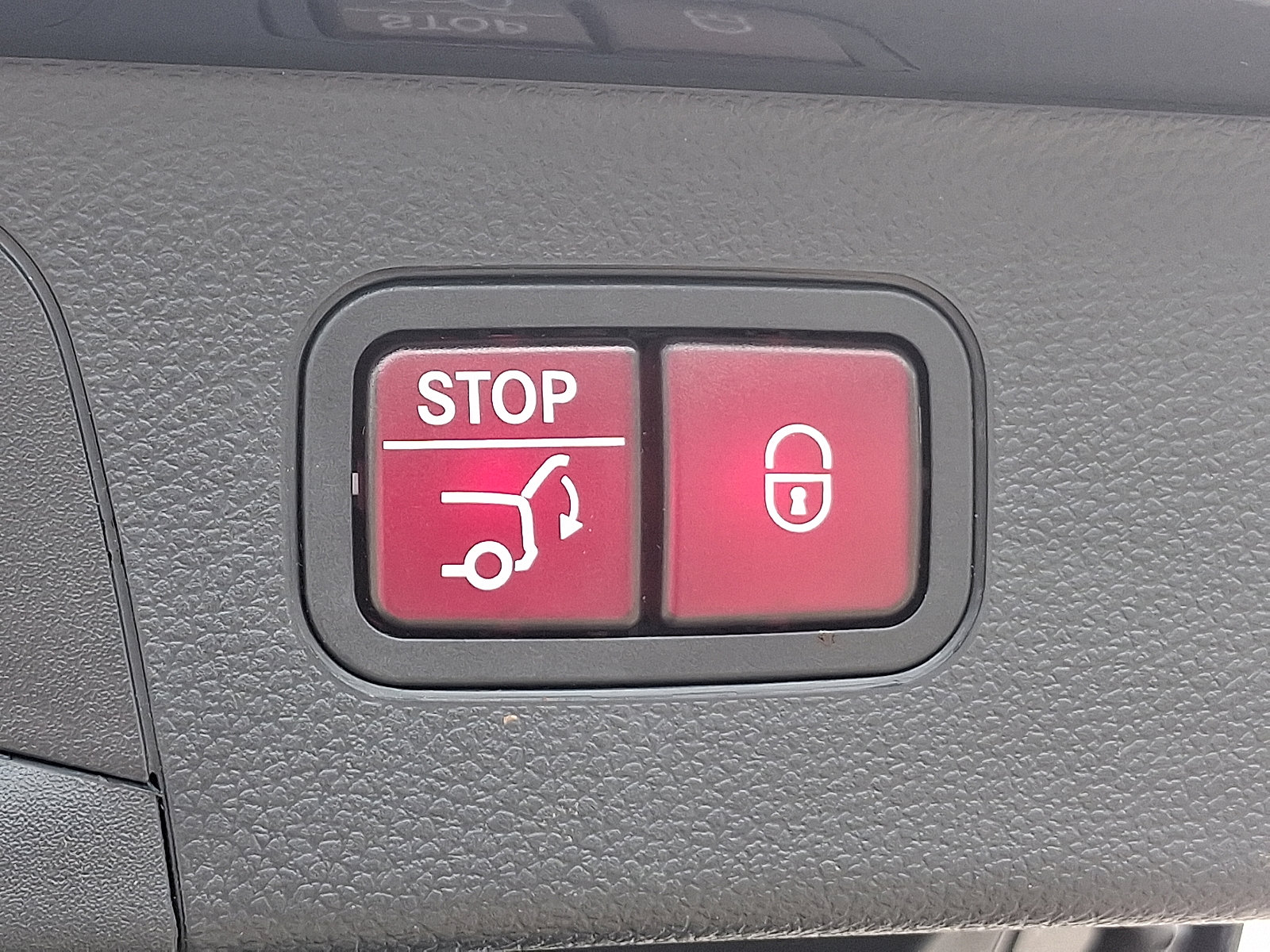 Used 2022 Mercedes-Benz GLC 300 GLC 300 image 31