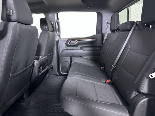Used 2025 Chevrolet Silverado 1500 LT Trail Boss AWD/4WD image 26