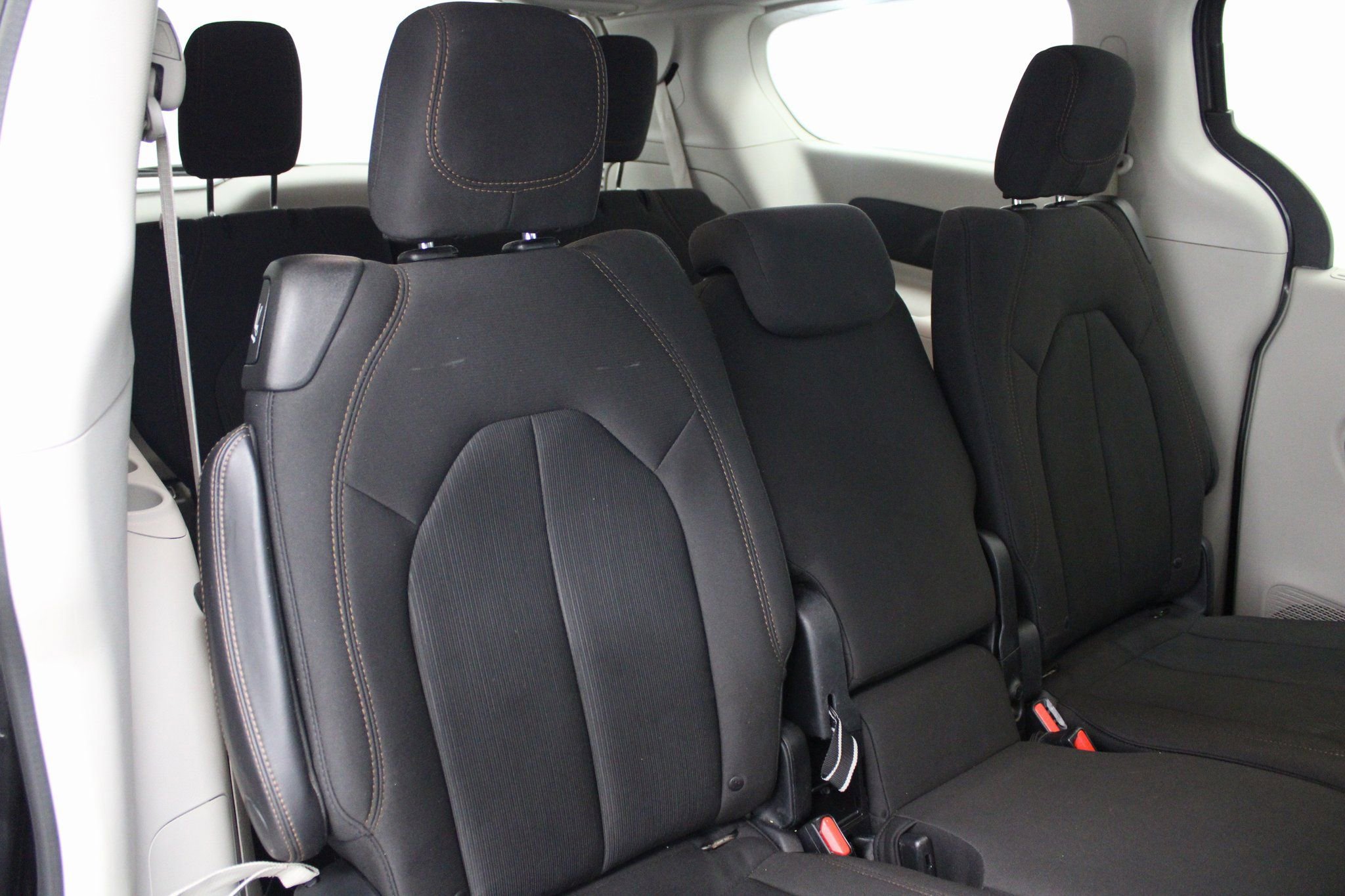 Used 2018 Chrysler Pacifica Touring Plus image 25