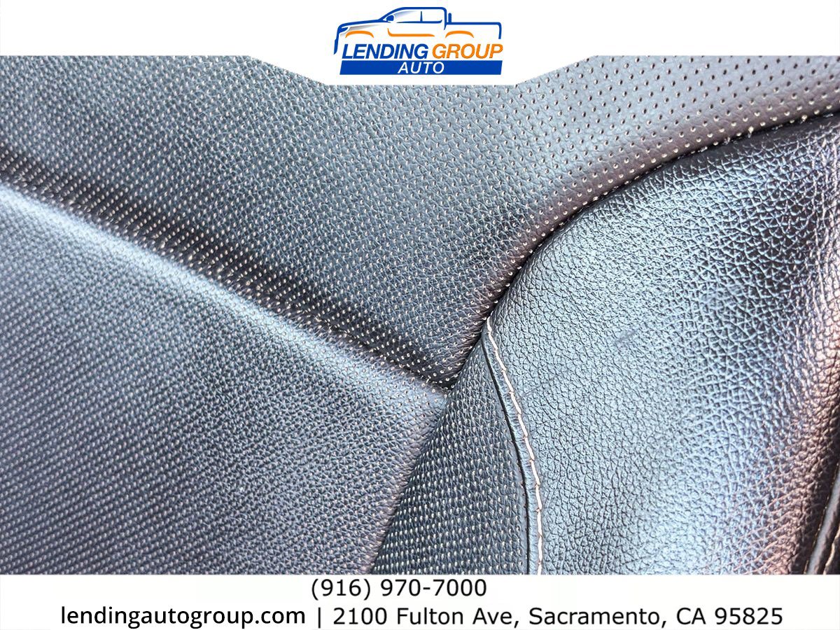 Used 2017 Chevrolet Suburban Premier image 23