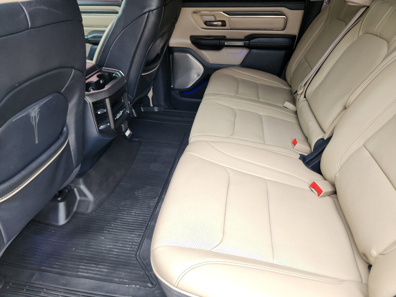 Used 2019 RAM 1500 Limited AWD/4WD image 35