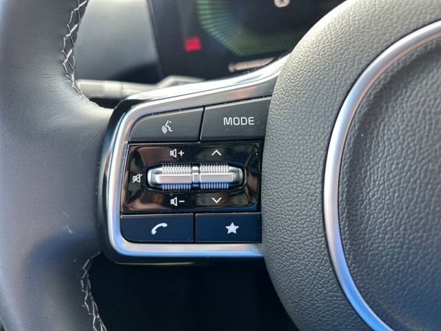 Used 2025 Kia Sorento EX image 24