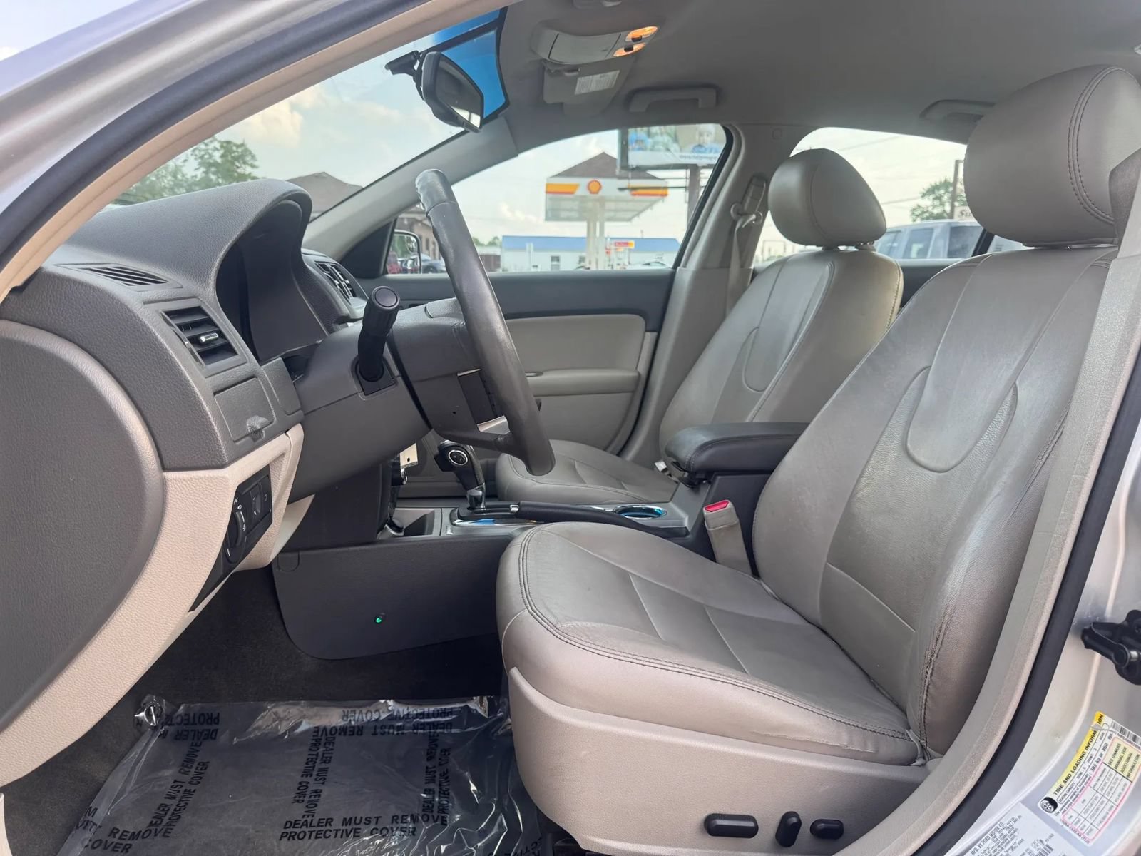 Used 2011 Ford Fusion SEL FWD image 15