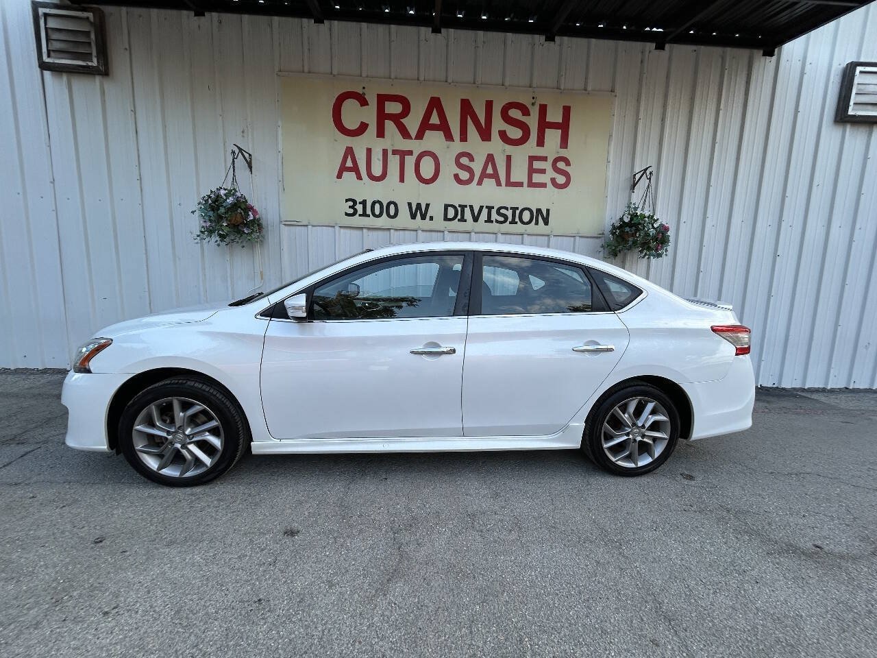 Used 2015 Nissan Sentra SR w/ Navigation Package FWD image 1