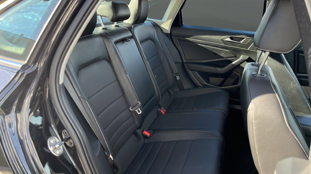 Used 2022 Volkswagen Jetta SE FWD image 25