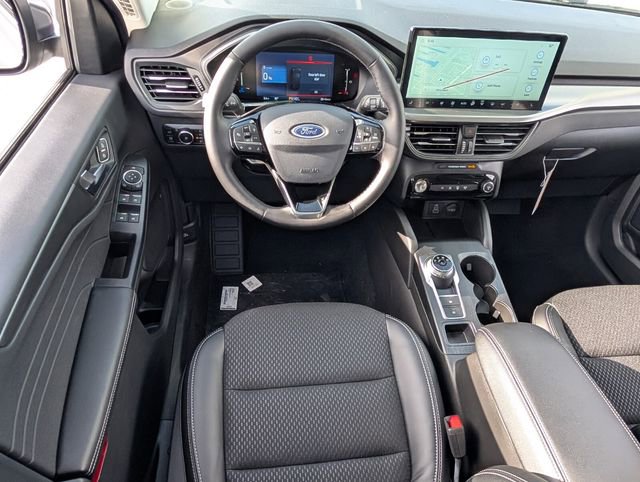 New 2025 Ford Escape SE image 9