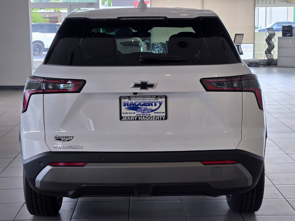 New 2026 Chevrolet Equinox LT FWD image 12