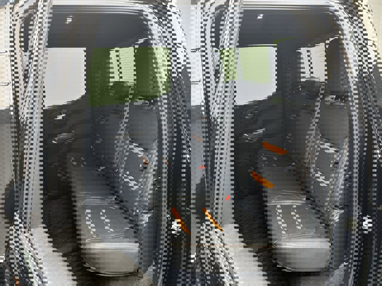 Used 2020 GMC Sierra 1500 AT4 w/ AT4 Preferred Package image 11