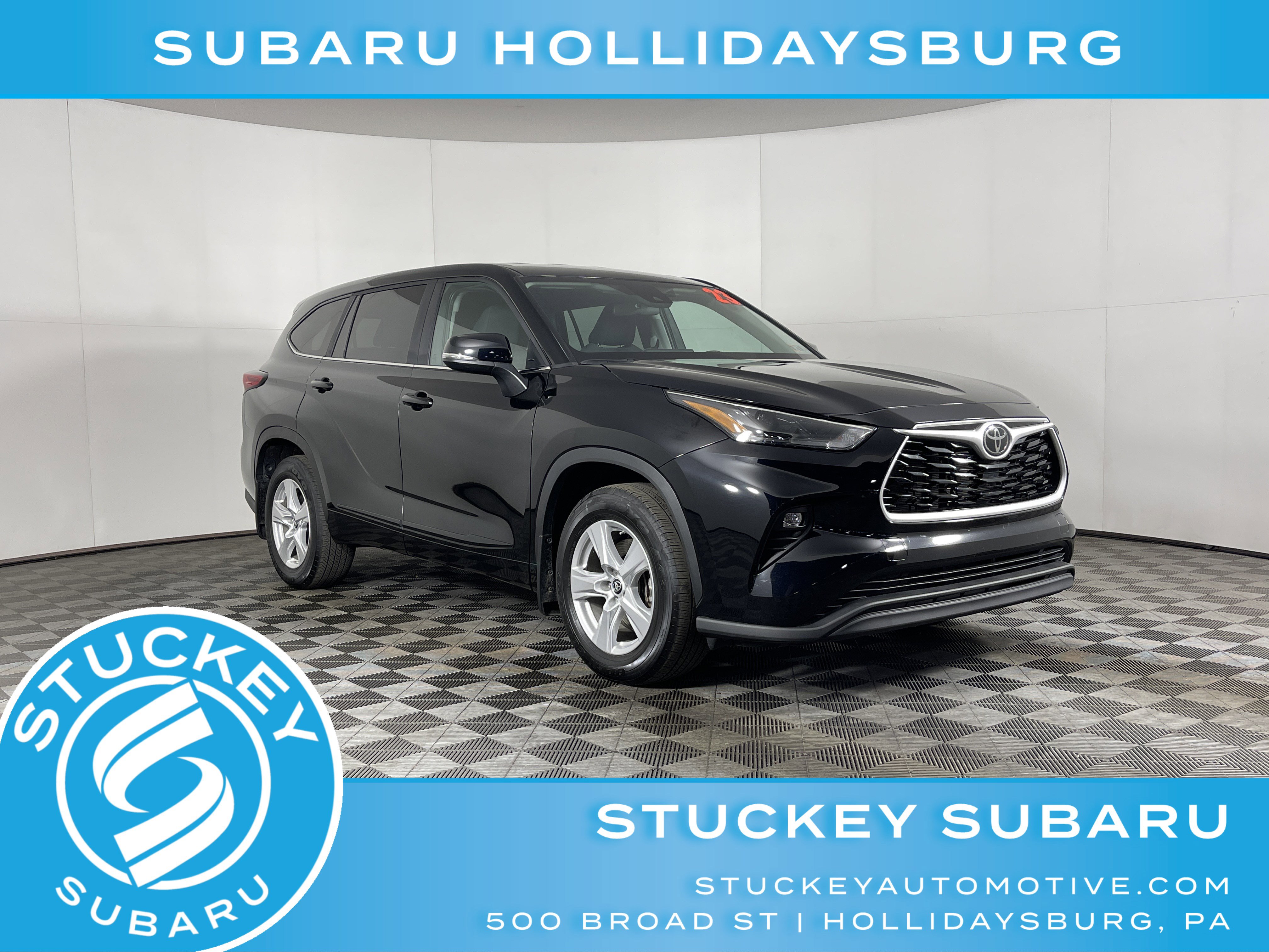 Used 2023 Toyota Highlander LE