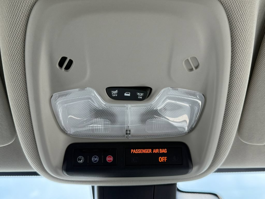 Used 2023 Buick Encore GX Preferred w/ Cold Weather Comfort Package FWD image 17