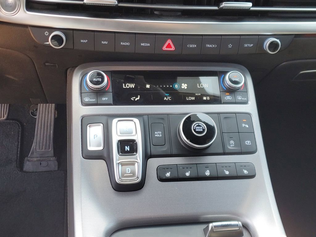 Used 2024 Hyundai Palisade Calligraphy image 28